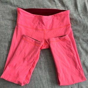 Reversible Wunder Under crop leggings